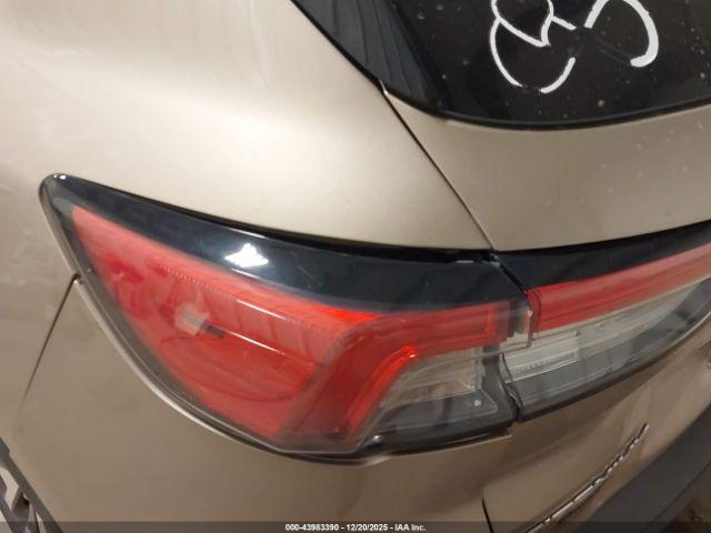 Ford Escape Titanium Image 16