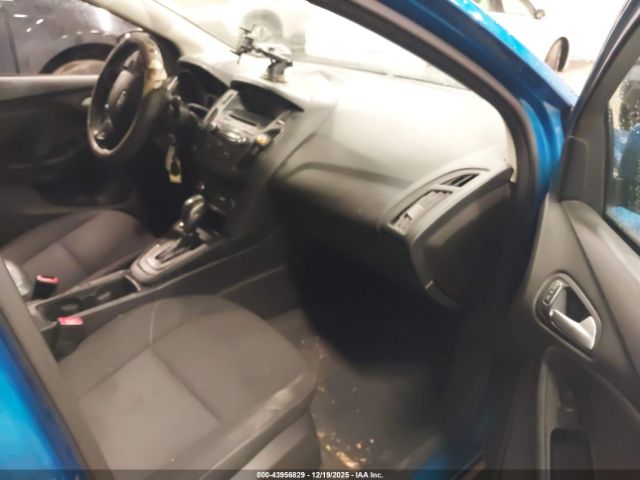 Ford Focus Se Image 8