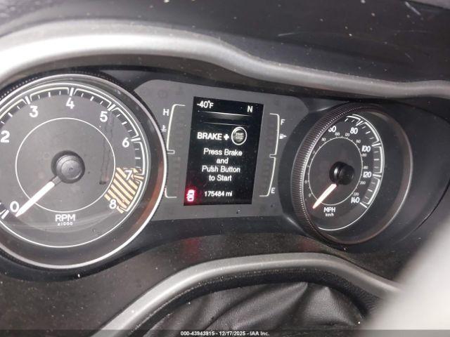 Jeep Cherokee Latitude Image 3