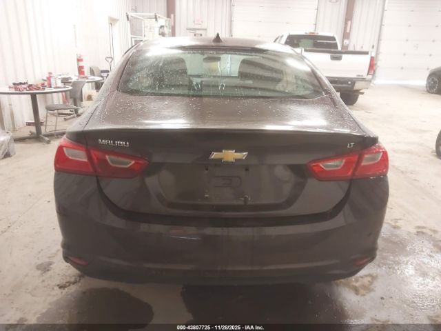 Chevrolet Malibu 1lt Image 12