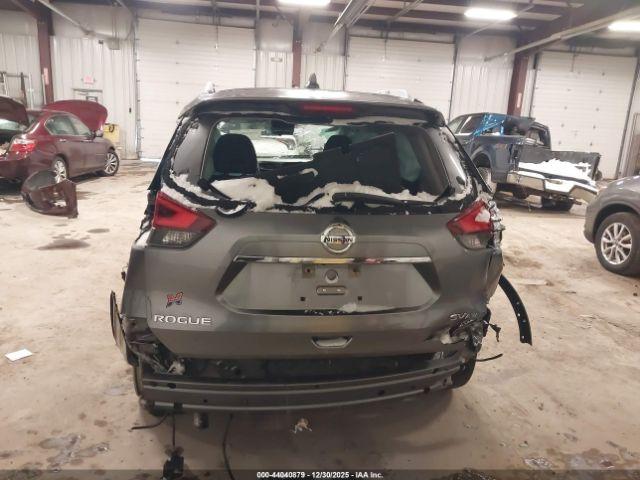 Nissan Rogue Sv Image 15