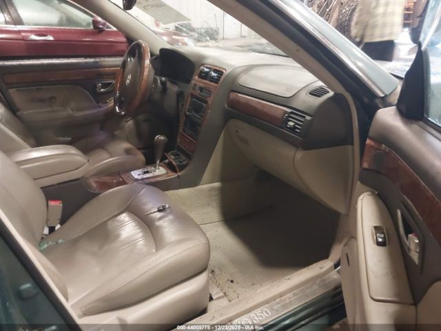 Hyundai XG350 L Image 5