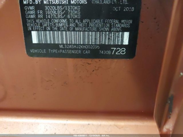 Mitsubishi Mirage Le Image 15