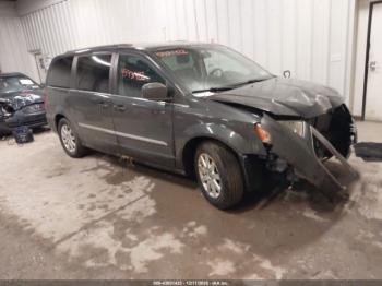  Salvage Chrysler Town & Country