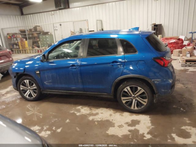 Mitsubishi Outlander Image 2