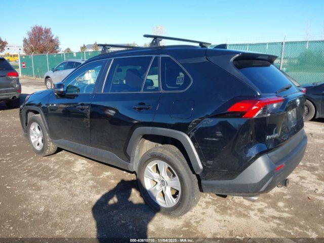 Toyota RAV4 Xle Image 11