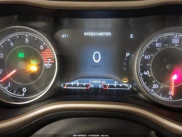 Jeep Cherokee Limited 4x4 Image 8