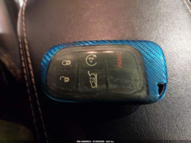 Jeep Cherokee Limited 4x4 Image 13