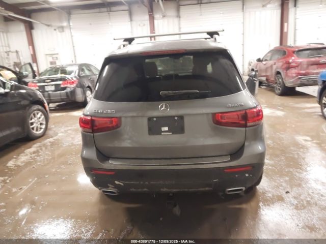 Mercedes-Benz GLB 4matic Image 11