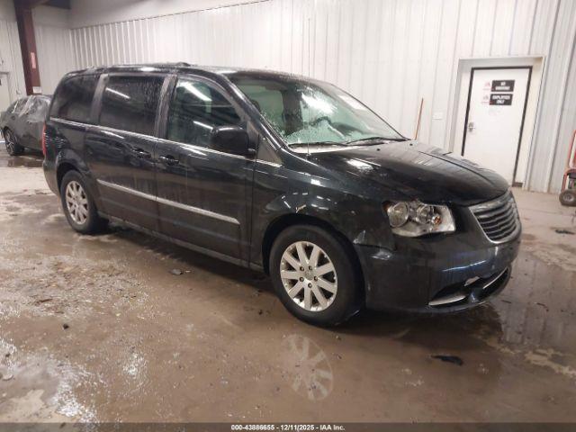  Salvage Chrysler Town & Country