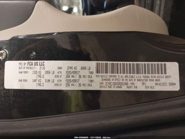 Chrysler Town & Country Touring Image 13