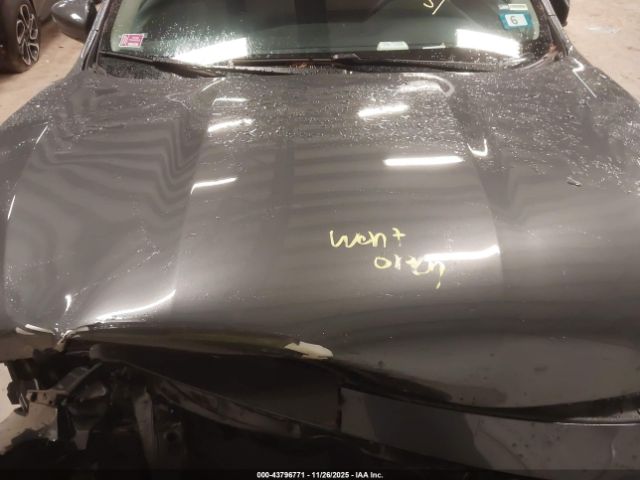 Subaru Legacy Premium Image 5