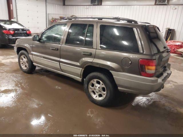 Jeep Grand Cherokee Laredo Image 2