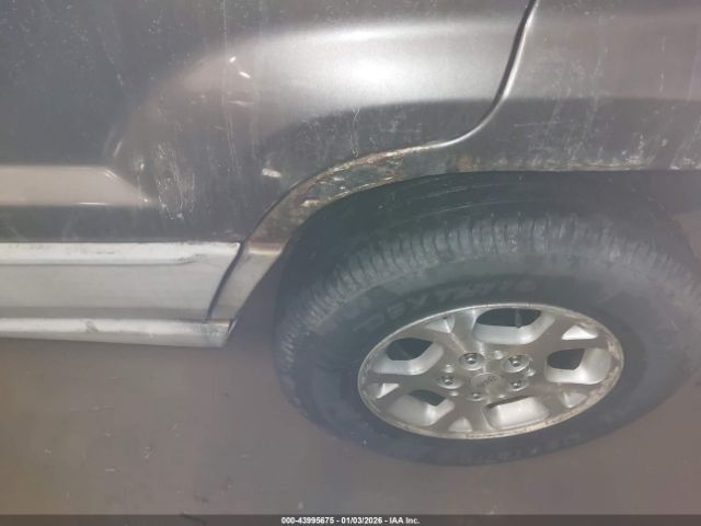 Jeep Grand Cherokee Laredo Image 12