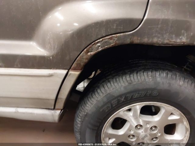 Jeep Grand Cherokee Laredo Image 9