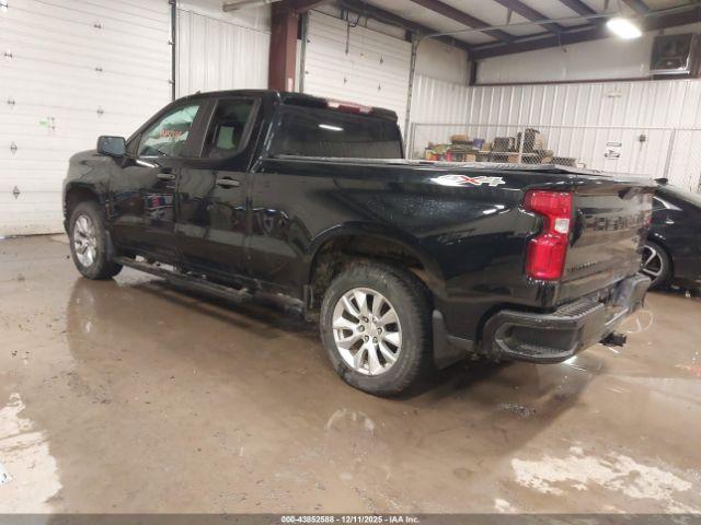 Chevrolet Silverado 1500 4wd  Standard Bed Custom Image 15