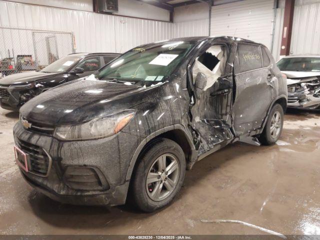 Chevrolet Trax Awd Ls Image 3