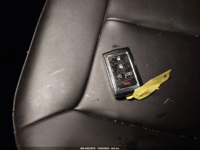 Jeep Grand Cherokee Image 2