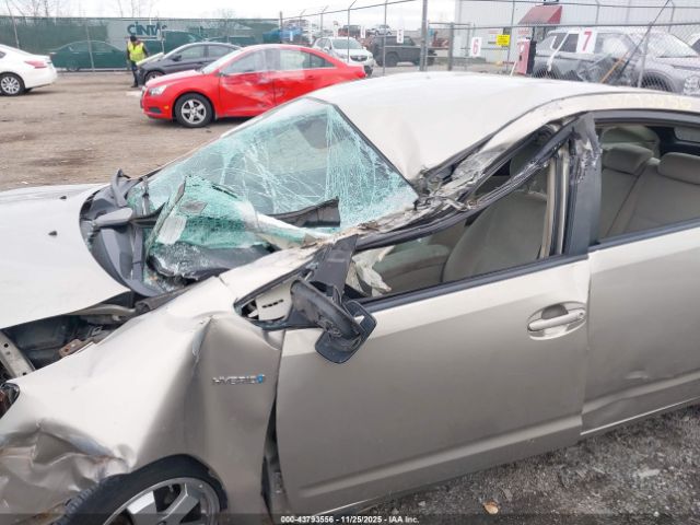 Toyota Prius Standard Image 10