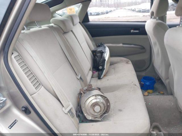 Toyota Prius Standard Image 8