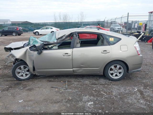 Toyota Prius Standard Image 15