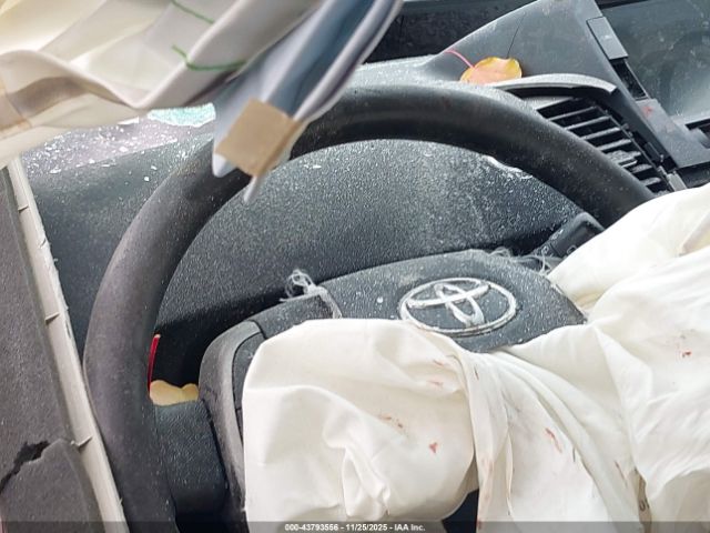 Toyota Prius Standard Image 5