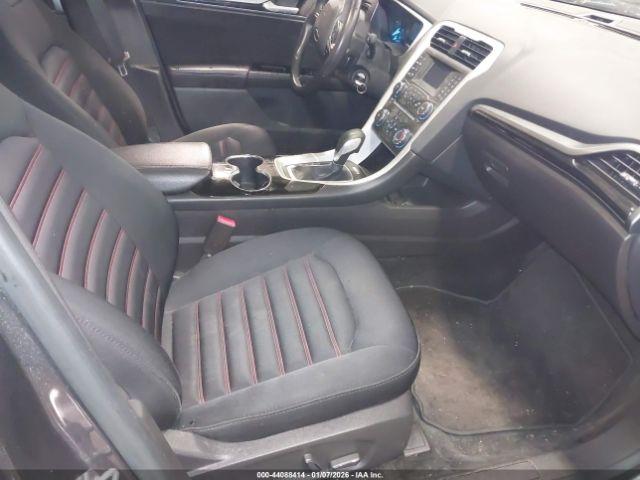 Ford Fusion Se Image 8