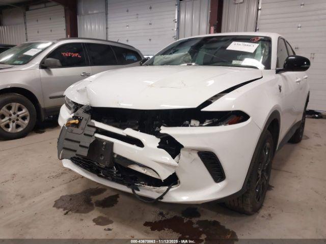 Dodge Hornet Gt Awd Image 7