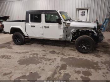  Salvage Jeep Gladiator