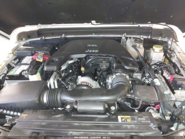 Jeep Gladiator Sport S 4x4 Image 13