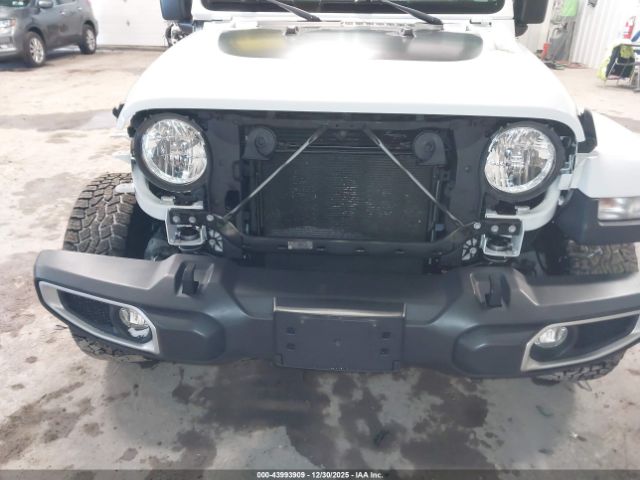 Jeep Gladiator Sport S 4x4 Image 15