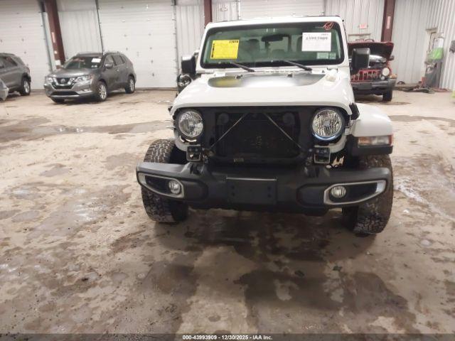 Jeep Gladiator Sport S 4x4 Image 8