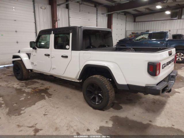Jeep Gladiator Sport S 4x4 Image 2