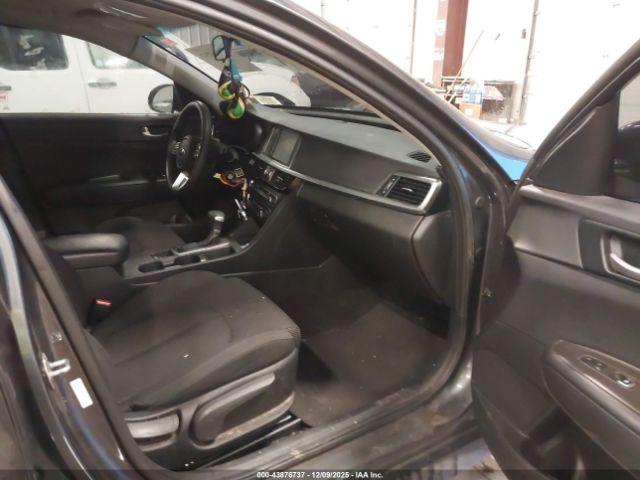 Kia Optima Lx Image 11