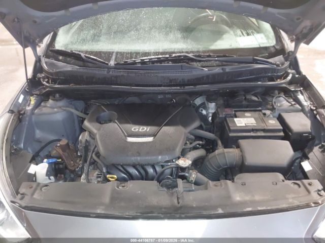 Hyundai ACCENT Gls Image 11