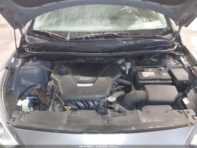 Hyundai ACCENT Gls Image 11