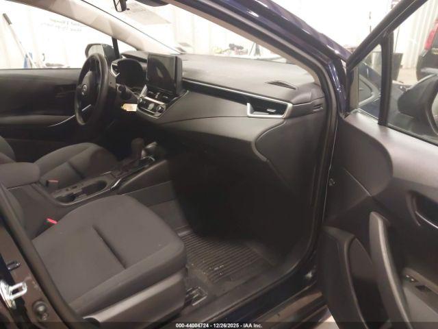 Toyota Corolla Le Image 5