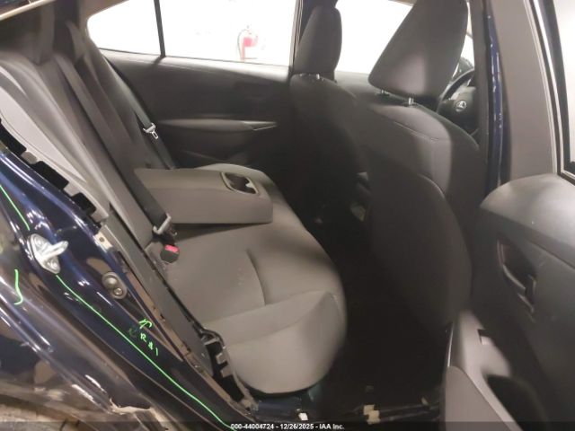 Toyota Corolla Le Image 9