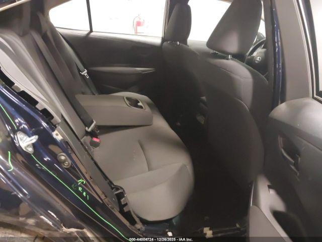 Toyota Corolla Le Image 9