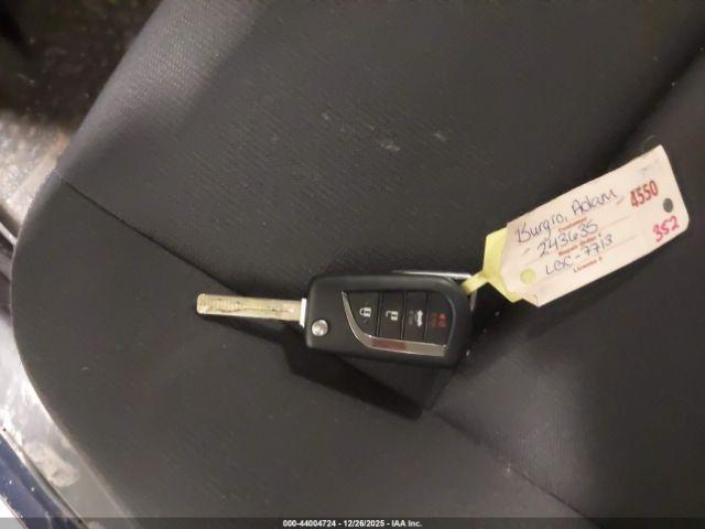 Toyota Corolla Le Image 3