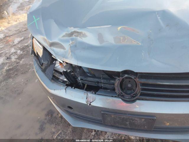 Volkswagen Jetta 2.0l S Image 13