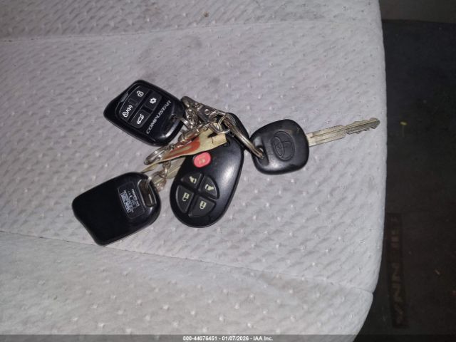 Toyota Sienna Le V6 Image 9