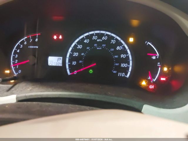 Toyota Sienna Le V6 Image 13