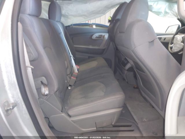 Chevrolet Traverse Ls Image 8