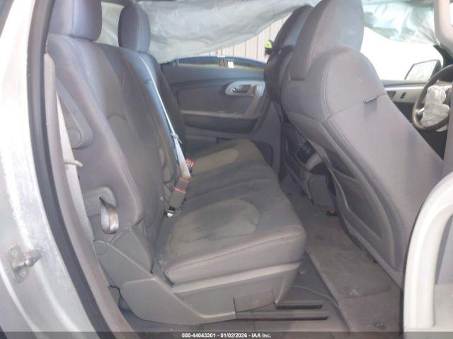 Chevrolet Traverse Ls Image 8