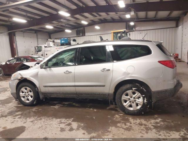 Chevrolet Traverse Ls Image 4