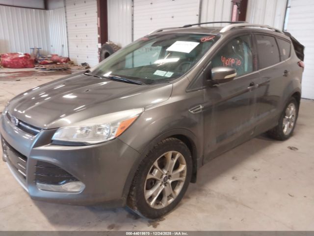 Ford Escape Titanium Image 3