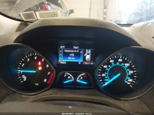 Ford Escape Titanium Image 4