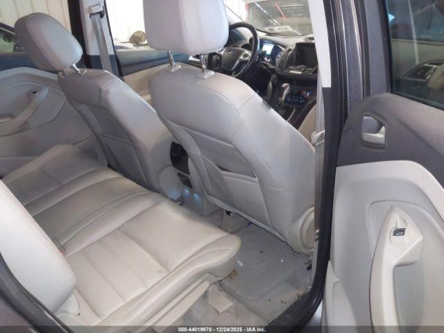 Ford Escape Titanium Image 8