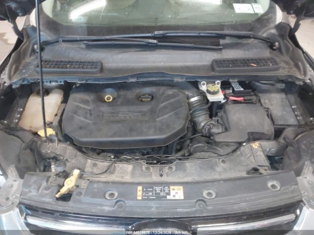 Ford Escape Titanium Image 10